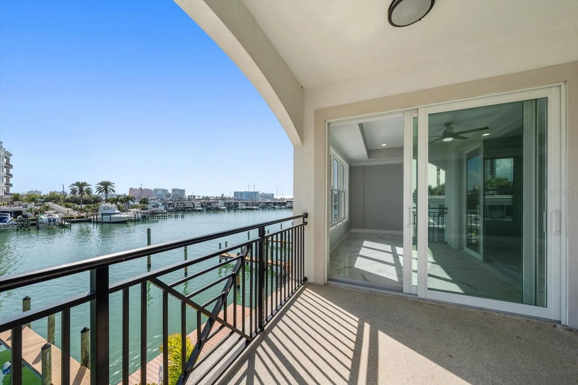 211 Dolphin Point Clearwater FL 33767