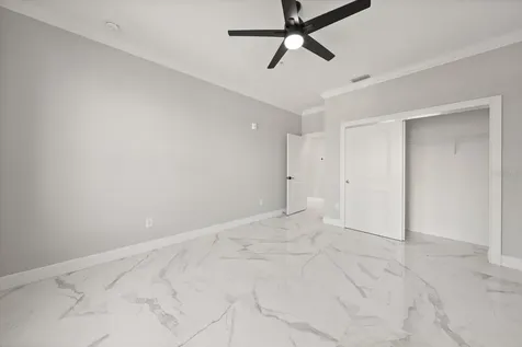211 Dolphin Point Clearwater FL 33767