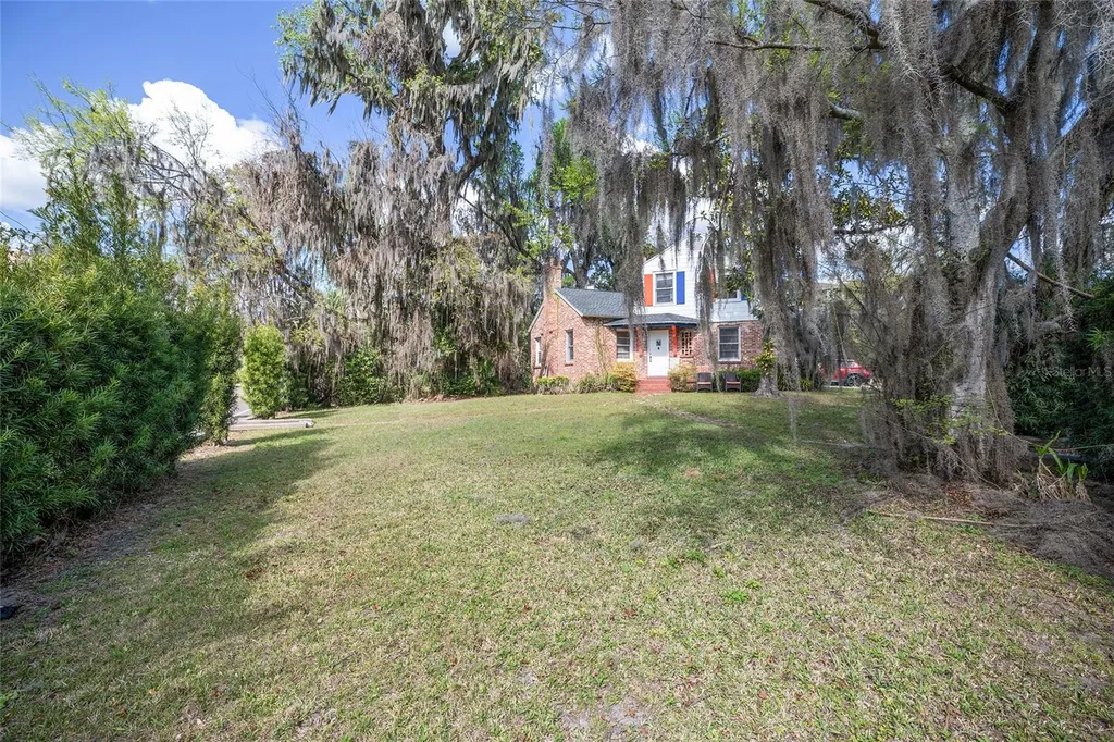 949 SW 13th Street Gainesville FL 32601