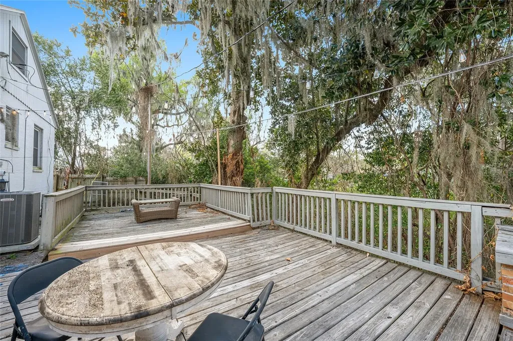 949 SW 13th Street Gainesville FL 32601