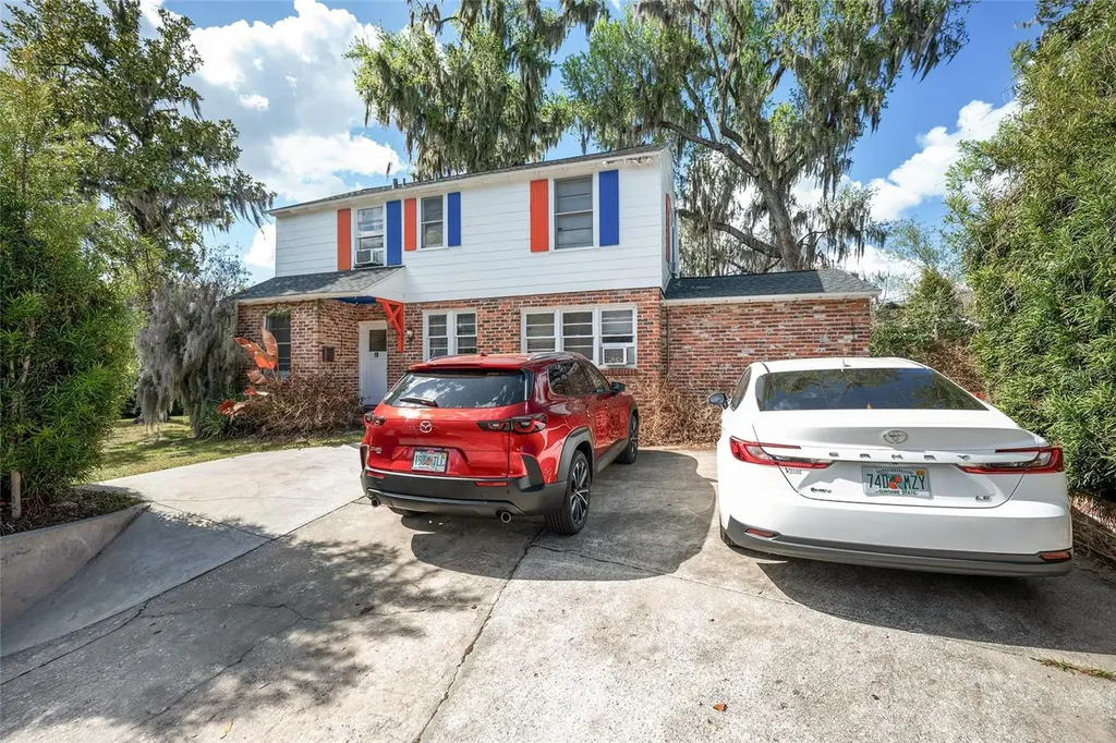 949 SW 13th Street Gainesville FL 32601