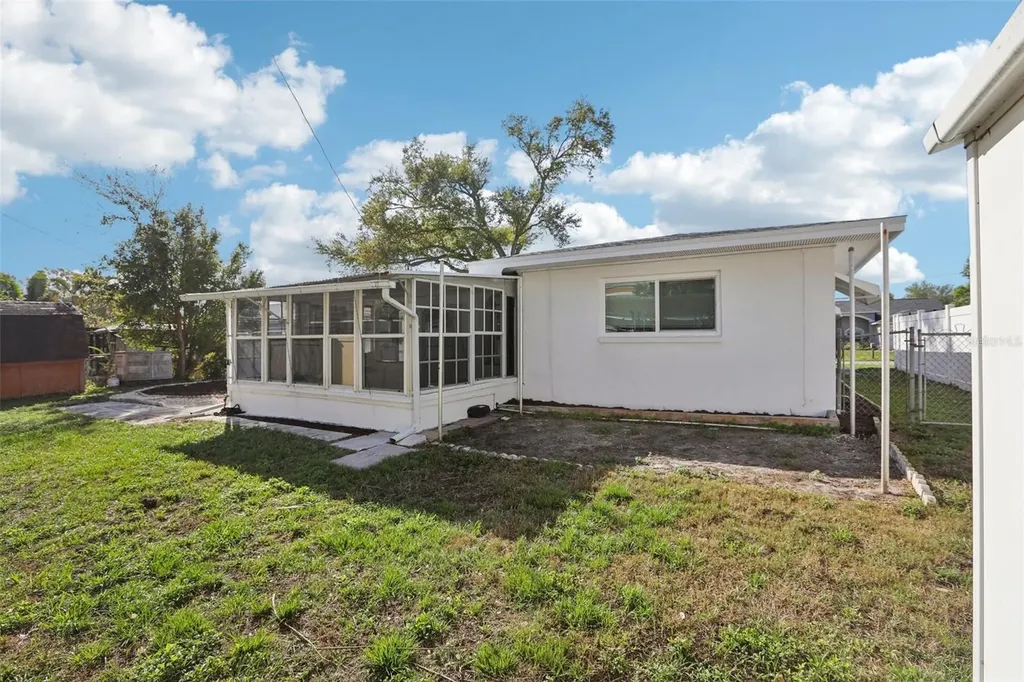 10569 Lake Vista Drive Seminole FL 33772