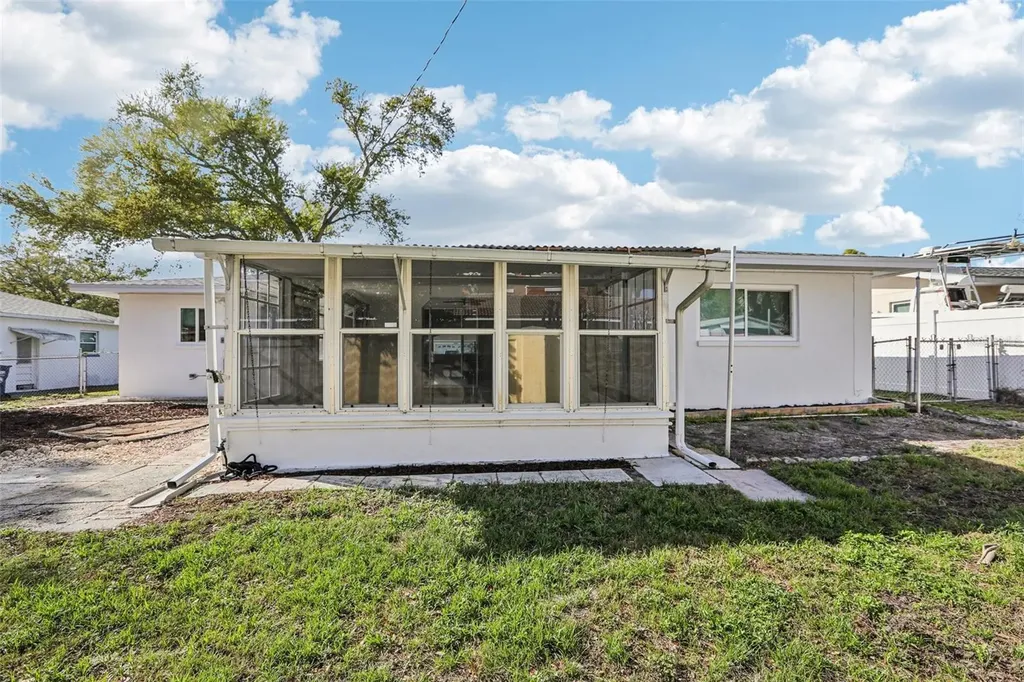 10569 Lake Vista Drive Seminole FL 33772