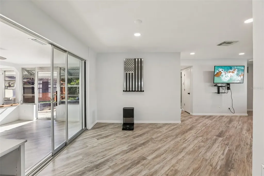 10569 Lake Vista Drive Seminole FL 33772