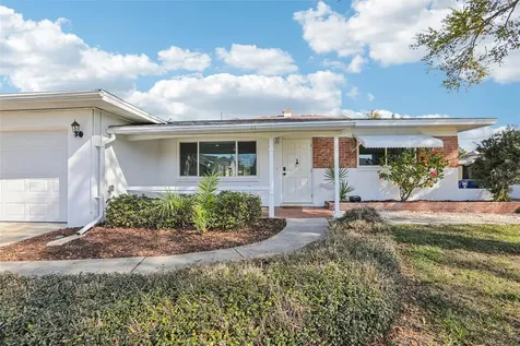 10569 Lake Vista Drive Seminole FL 33772