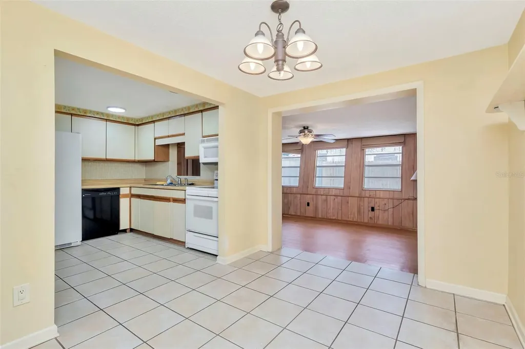 8350 94th Avenue Seminole FL 33777