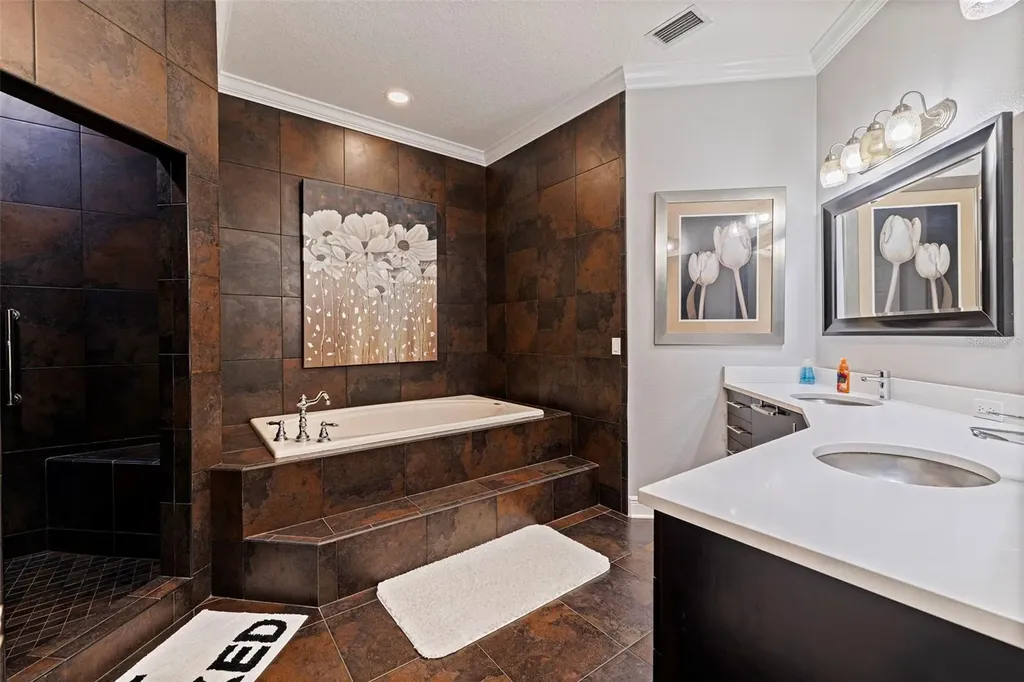618 Saxony Boulevard St Petersburg FL 33716