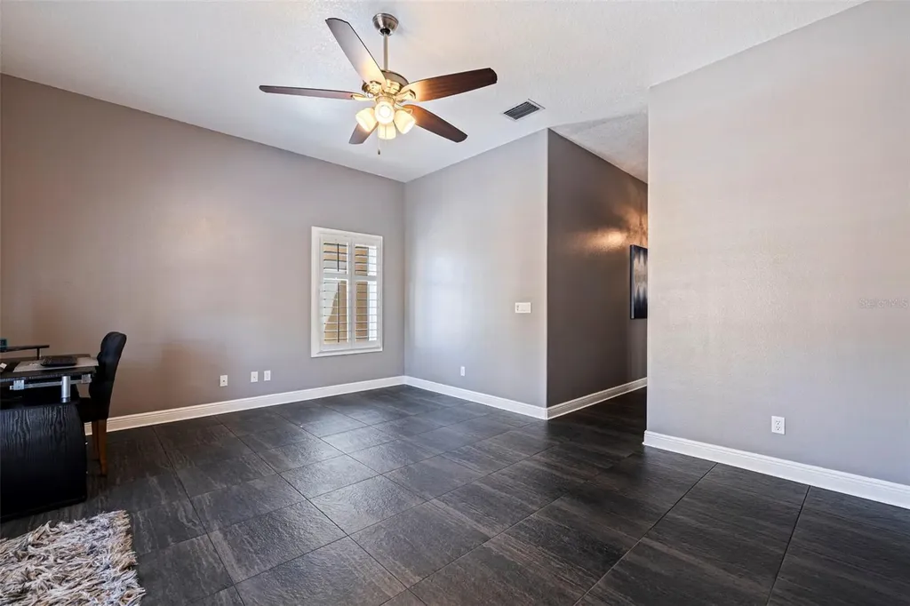 618 Saxony Boulevard St Petersburg FL 33716