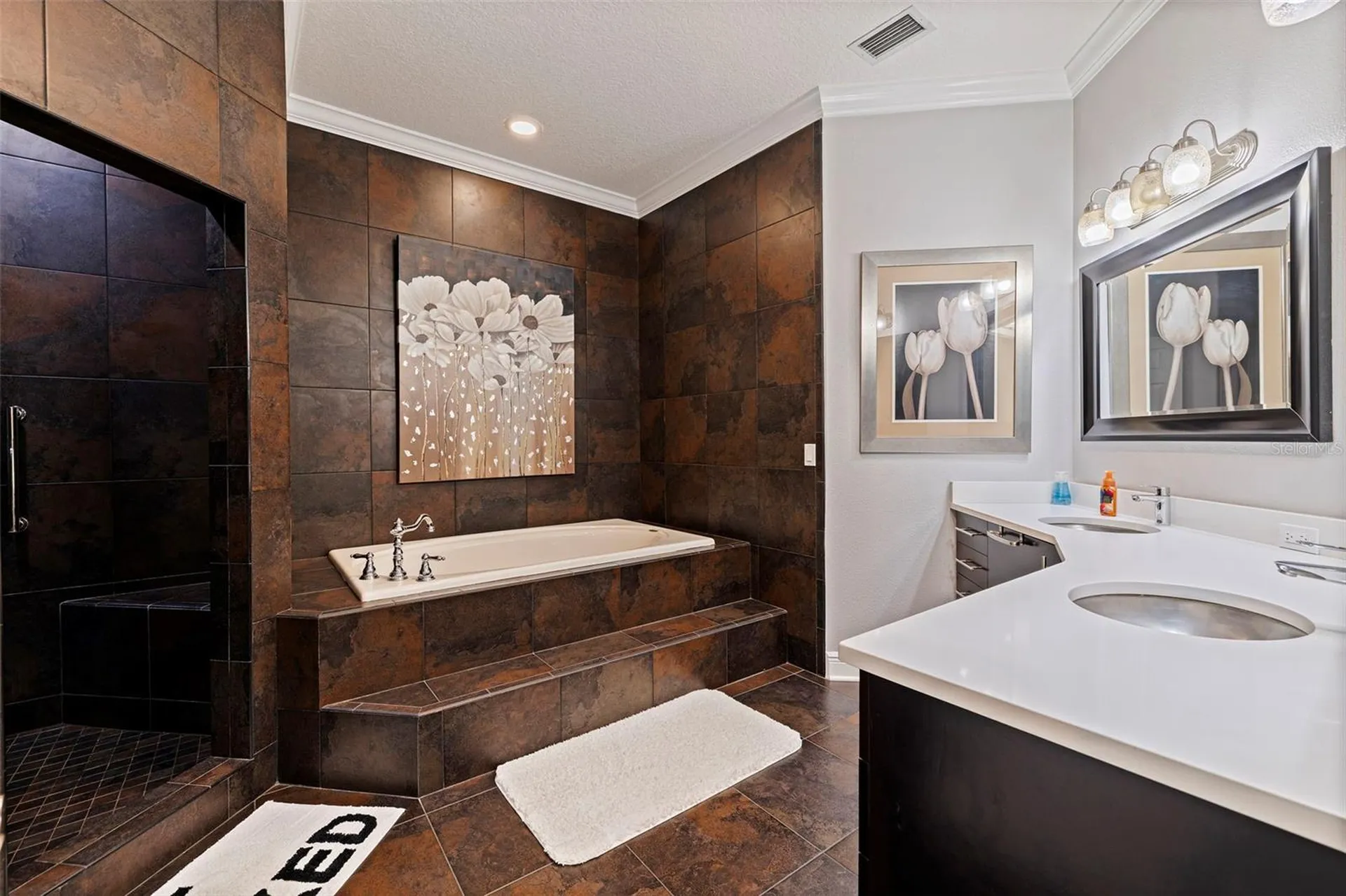 618 Saxony Boulevard St Petersburg FL 33716
