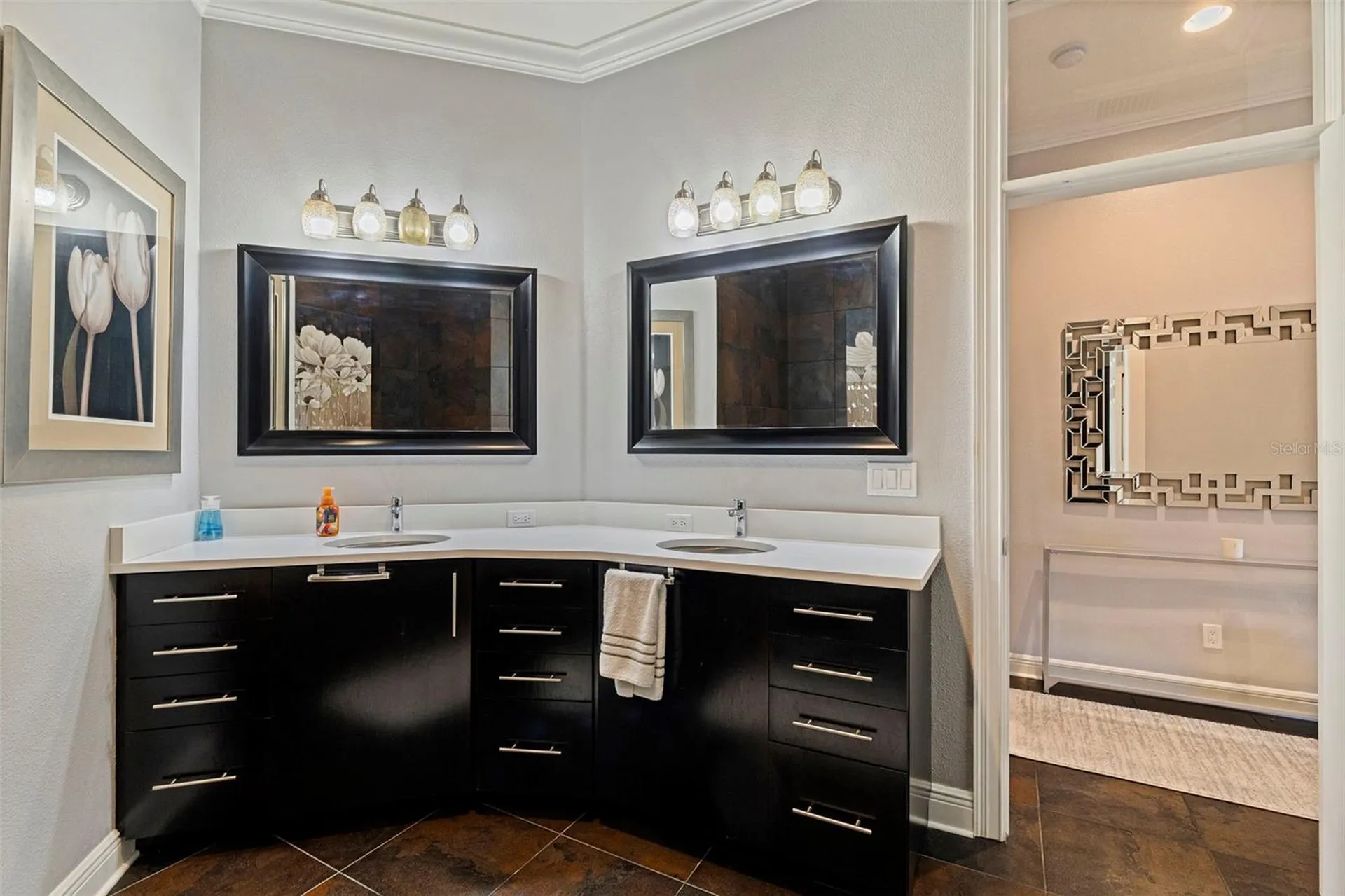 618 Saxony Boulevard St Petersburg FL 33716