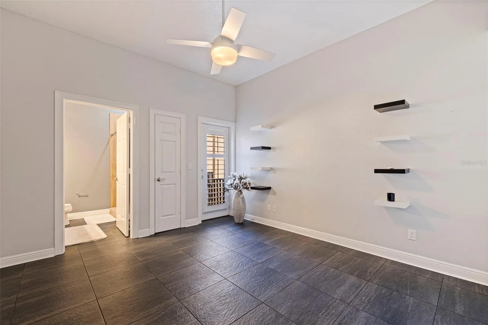 618 Saxony Boulevard St Petersburg FL 33716