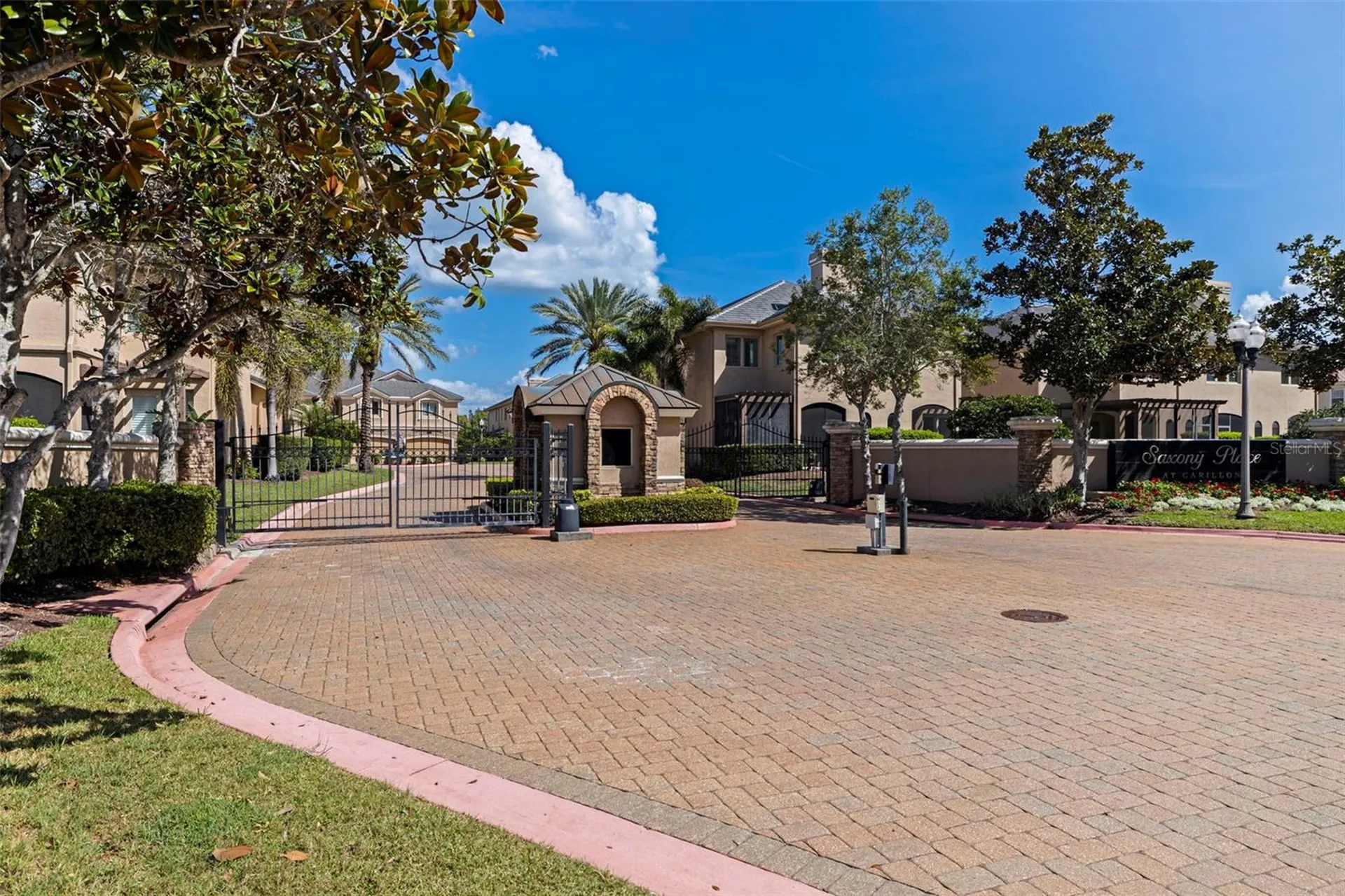 618 Saxony Boulevard St Petersburg FL 33716