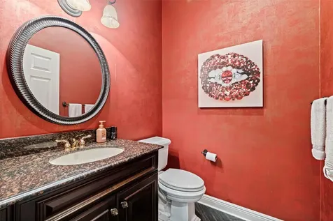 618 Saxony Boulevard St Petersburg FL 33716