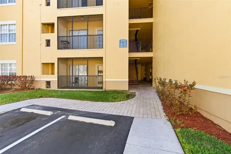 4323 Bayside Village Drive Tampa FL 33615