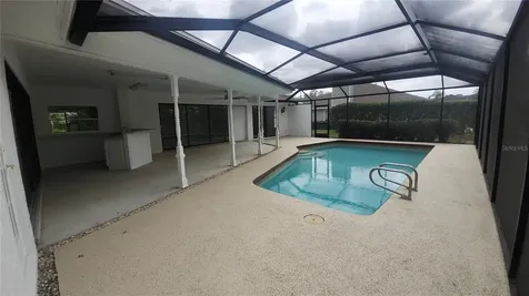2001 Country Club Court Plant City FL 33566