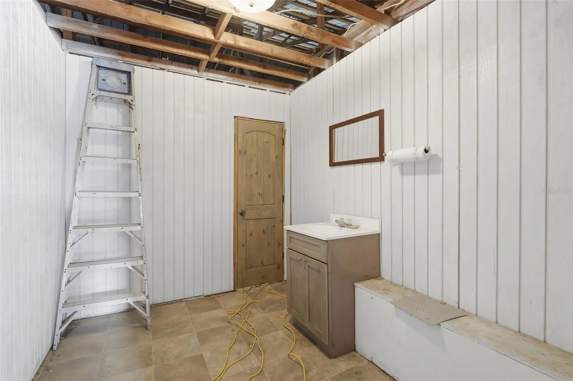 210 5th Street Apopka FL 32703