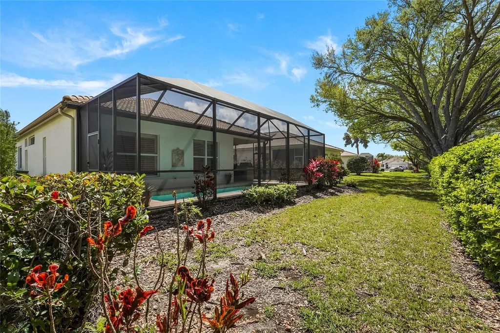 7161 Drewrys Bluff Bradenton FL 34203
