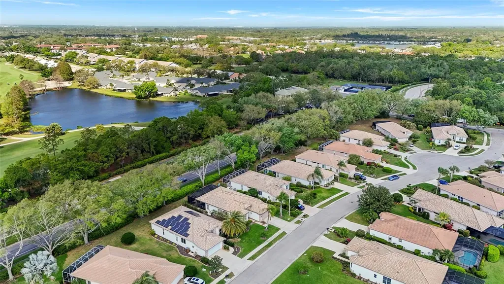 7161 Drewrys Bluff Bradenton FL 34203