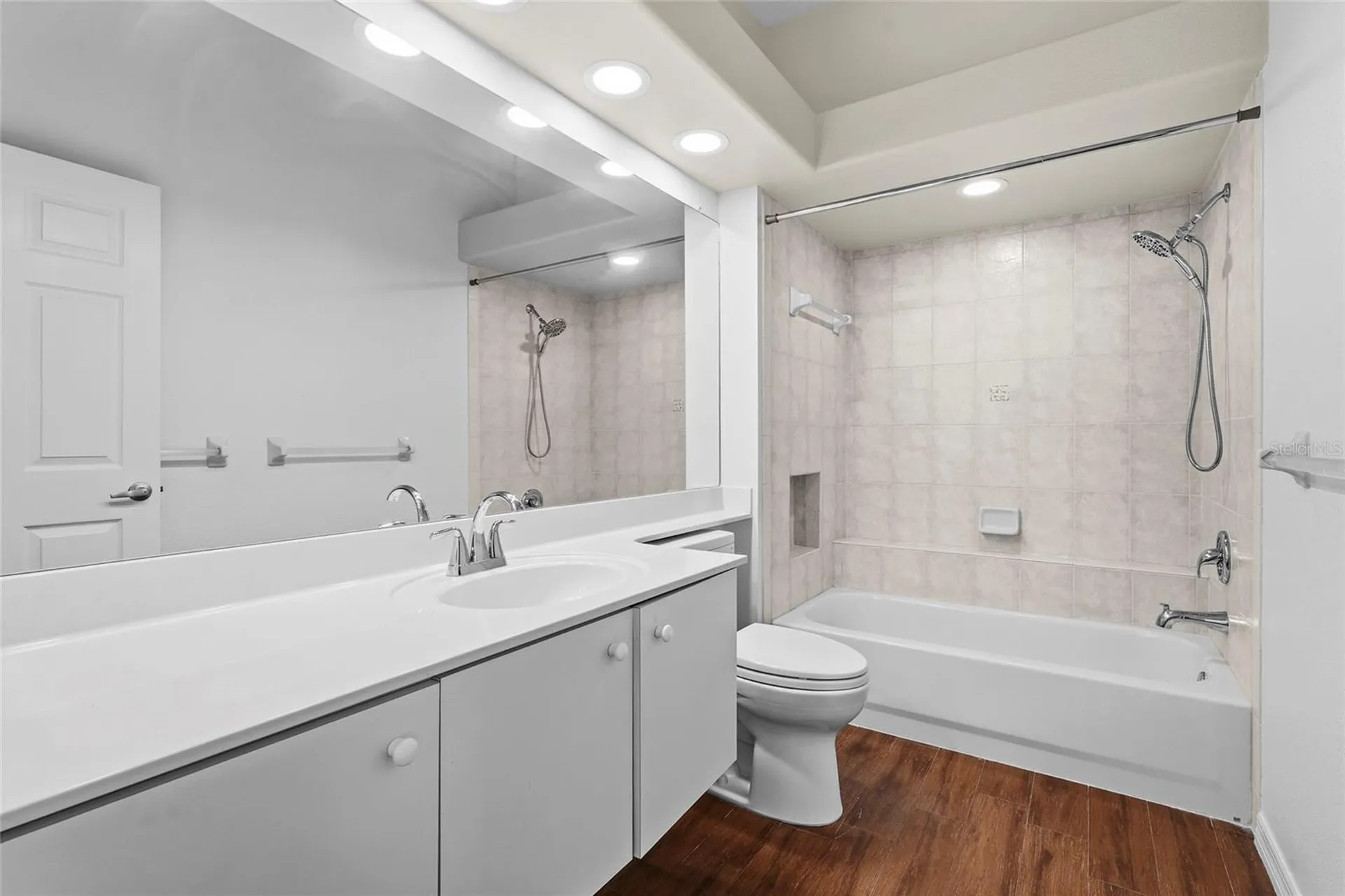 7161 Drewrys Bluff Bradenton FL 34203