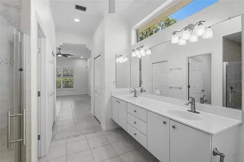 7161 Drewrys Bluff Bradenton FL 34203