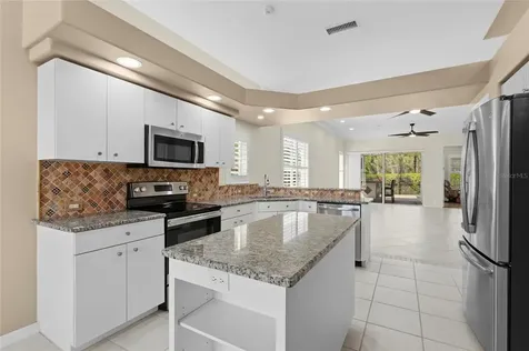 7161 Drewrys Bluff Bradenton FL 34203