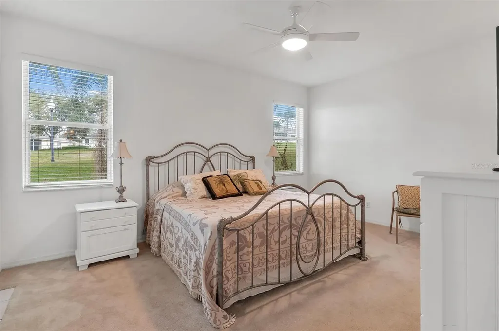 5380 Charleston Avenue Tavares FL 32778