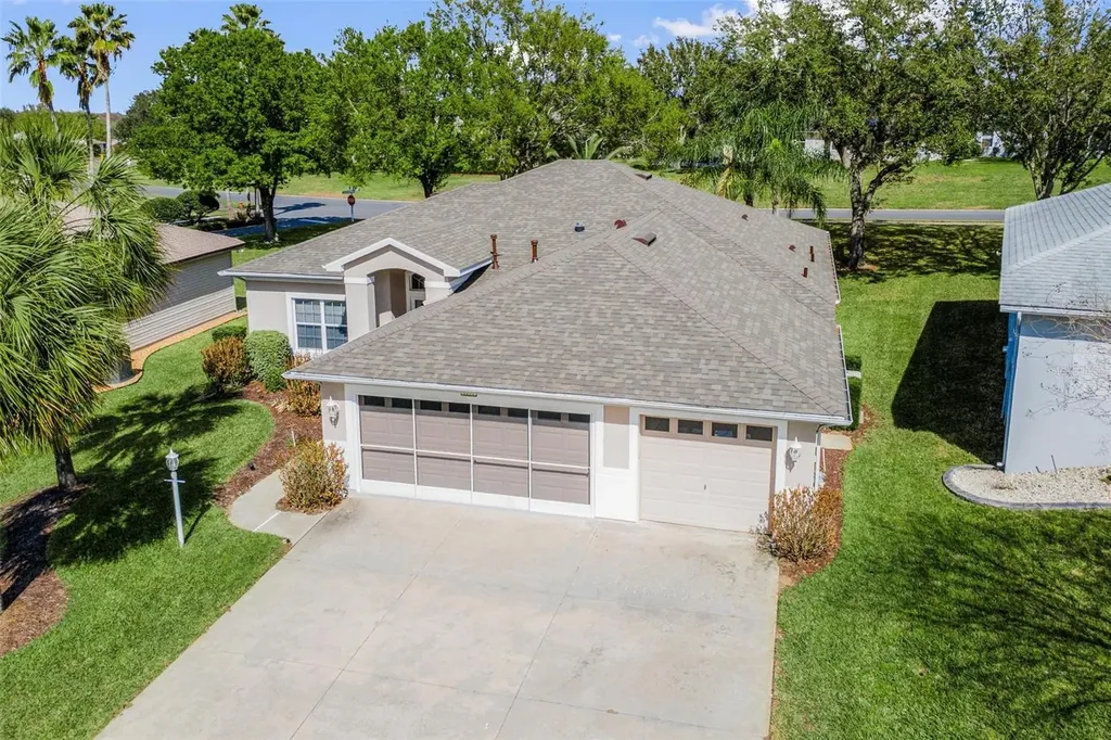 5380 Charleston Avenue Tavares FL 32778