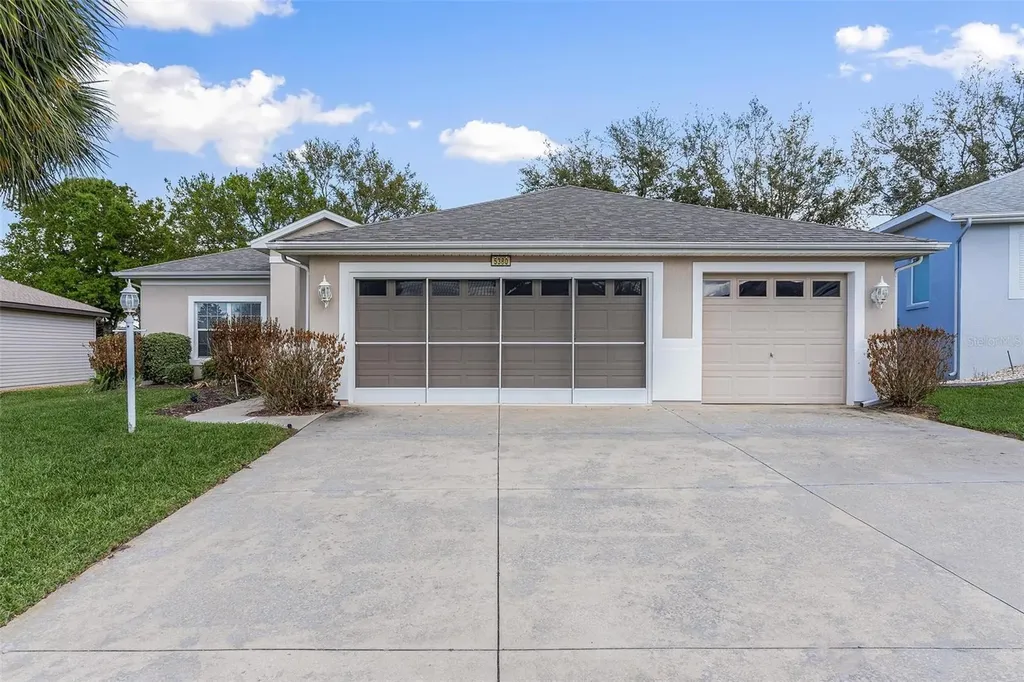 5380 Charleston Avenue Tavares FL 32778