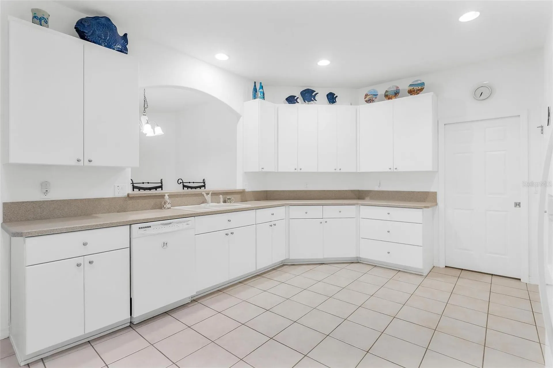 5380 Charleston Avenue Tavares FL 32778