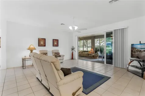 5380 Charleston Avenue Tavares FL 32778