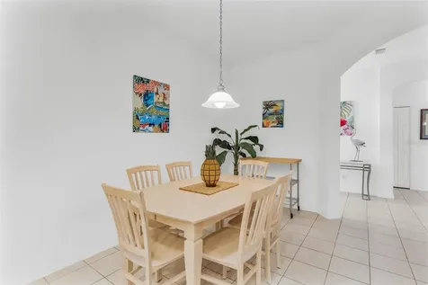 5380 Charleston Avenue Tavares FL 32778