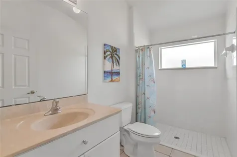 5380 Charleston Avenue Tavares FL 32778