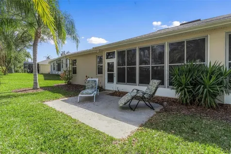 5380 Charleston Avenue Tavares FL 32778
