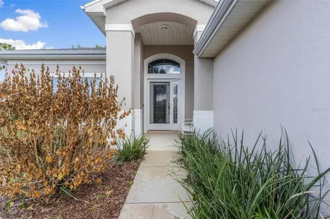 5380 Charleston Avenue Tavares FL 32778