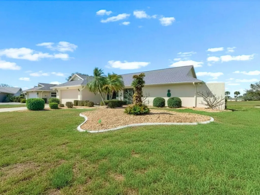 2111 W View Drive Sun City Center FL 33573