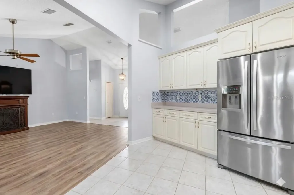 2111 W View Drive Sun City Center FL 33573