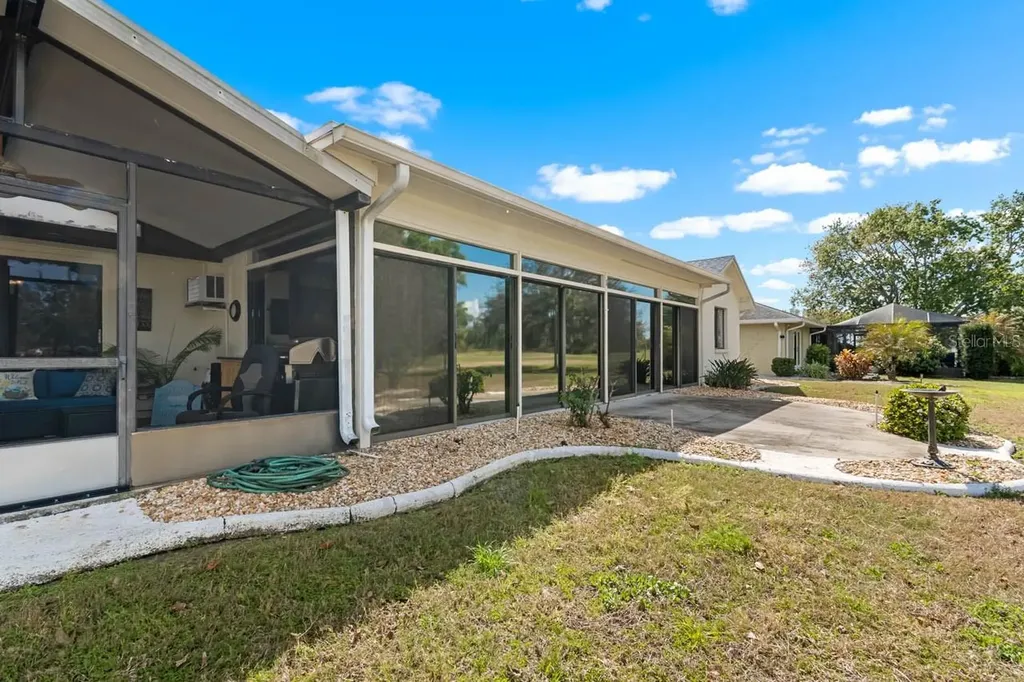 2111 W View Drive Sun City Center FL 33573