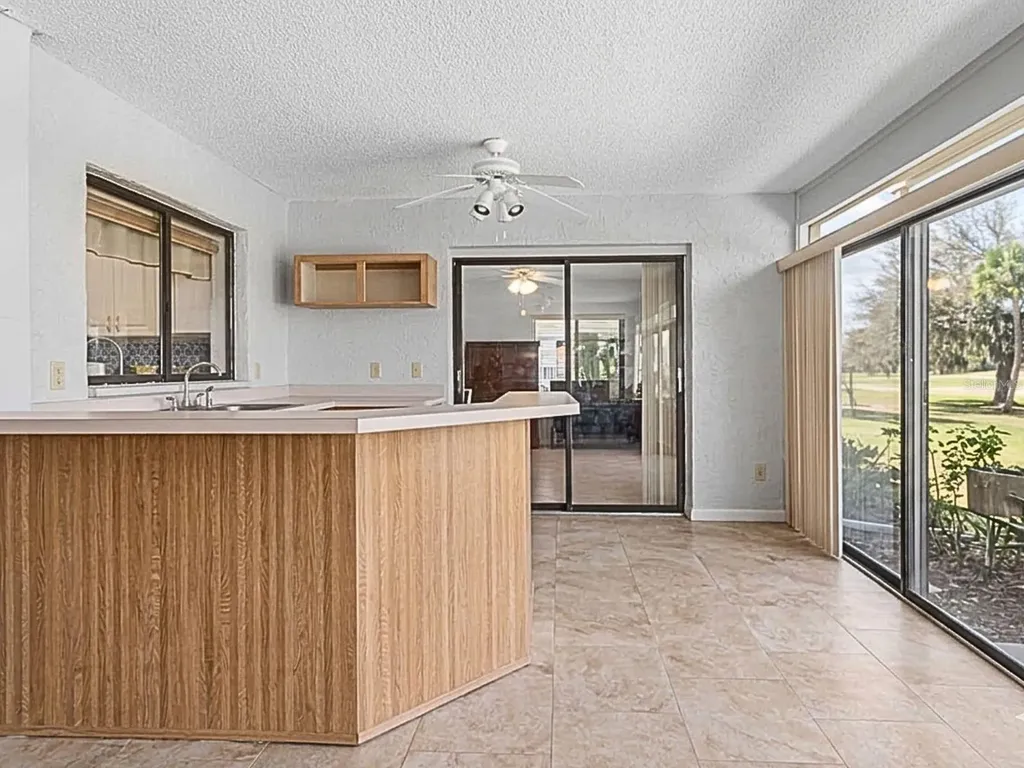 2111 W View Drive Sun City Center FL 33573