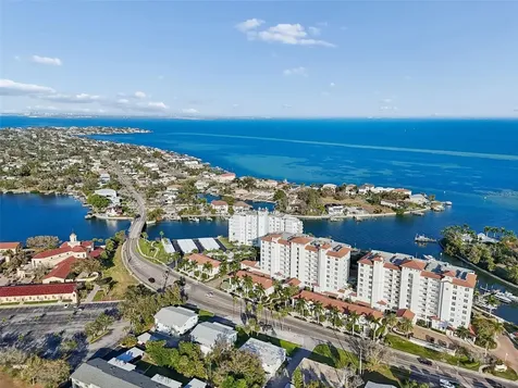 1338 Snell Isle Boulevard NE St Petersburg FL 33704