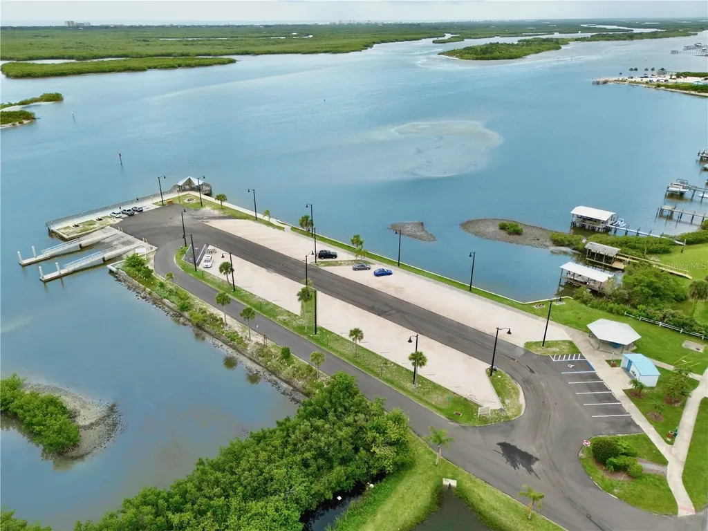 211 N Riverside Drive Edgewater FL 32132