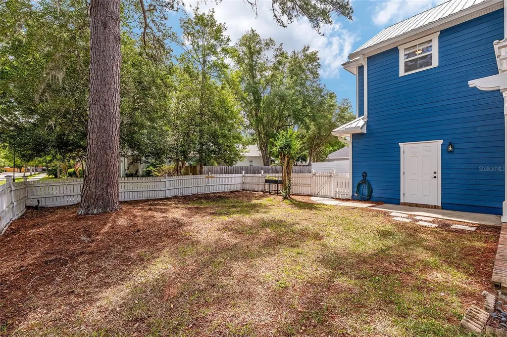 303 SW 129th Terrace Newberry FL 32669