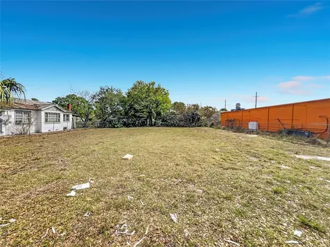 2471 Greenway Street Sanford FL 32771