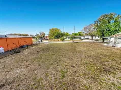 2471 Greenway Street Sanford FL 32771