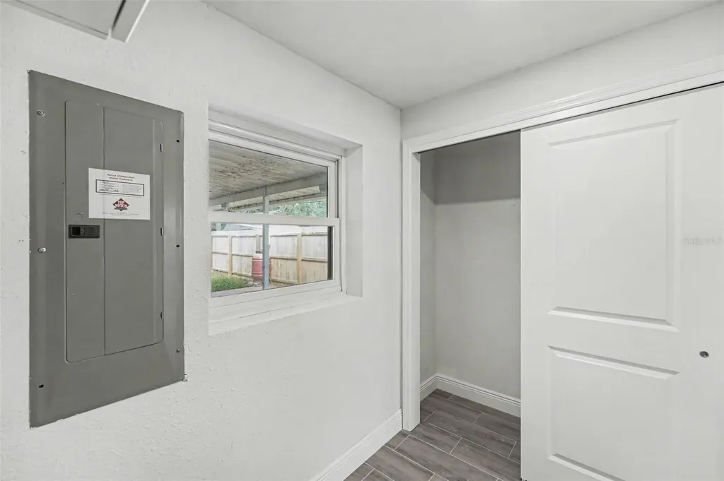 318 Bath Street Tarpon Springs FL 34689