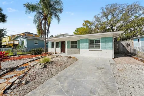 318 Bath Street Tarpon Springs FL 34689
