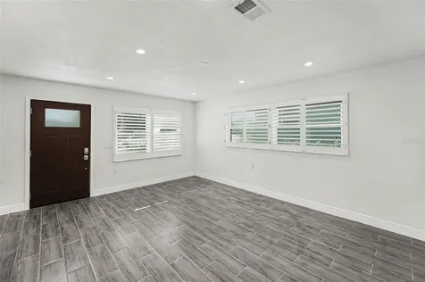 318 Bath Street Tarpon Springs FL 34689