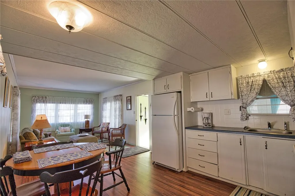 1800 Englewood Road Englewood FL 34223