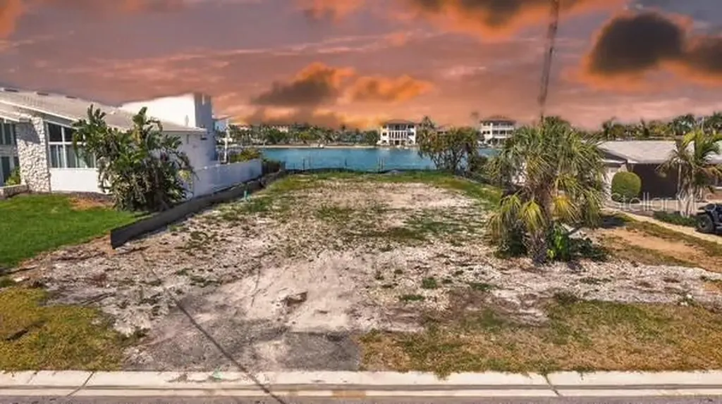 27 Dolphin Drive Treasure Island FL 33706