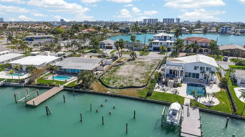 27 Dolphin Drive Treasure Island FL 33706