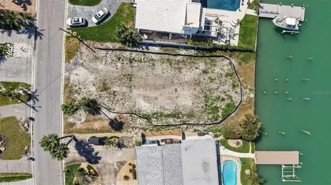 27 Dolphin Drive Treasure Island FL 33706